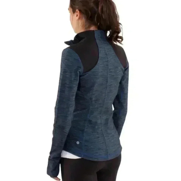 Lululemon Forme  Jacket Reversible Slub Denim Limitless Blue 11/2012 Women's 6 - Picture 4 of 14